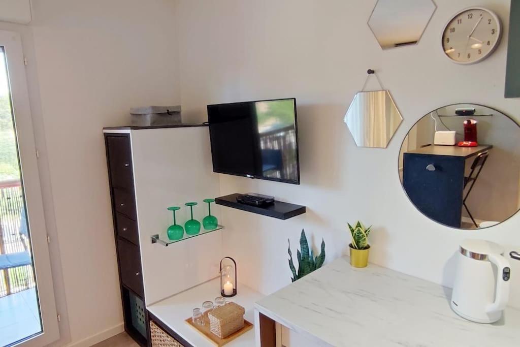 Manhattan Climatise Balcon Ensoleille Parking Nord Montpellier Apartment